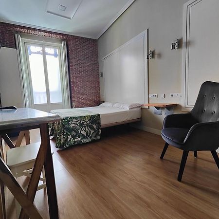 Hostal Madrid Eksteriør bilde